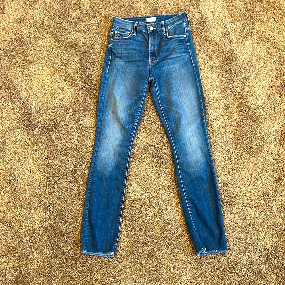 Mother size 25 high waisted, looker ankle fray “going for gold”